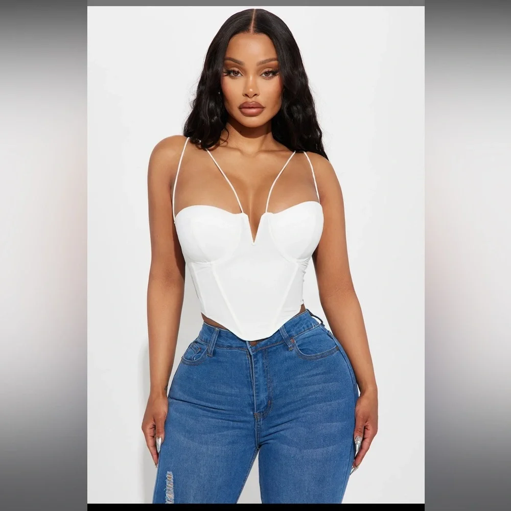 NWOT Fashion Novella White Crop - Picture 1 of 5